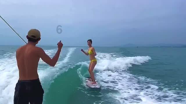 逃出神秘石堡